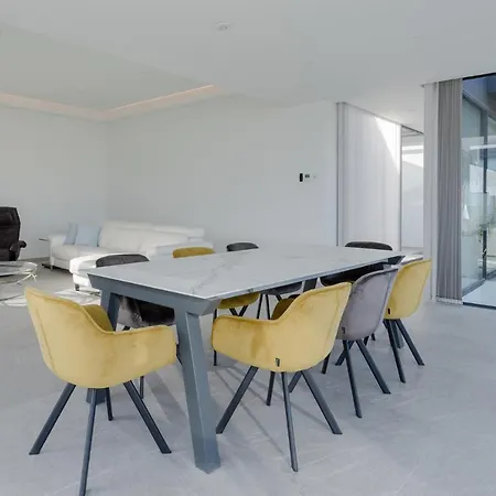 Vila Karat Macaronesia