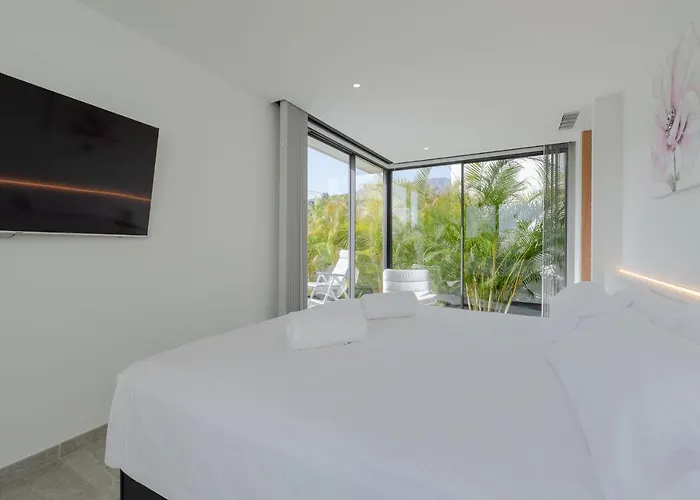 Karat Macaronesia * Адехе